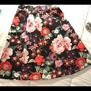 Lovely New York & company floral skirt